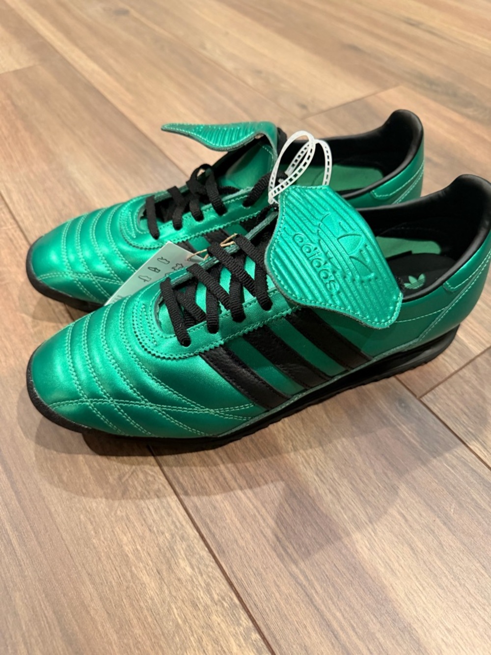 Adidas Women’s SL 72 LT Metallic Green Sneakers NEW WITHOUT BOX